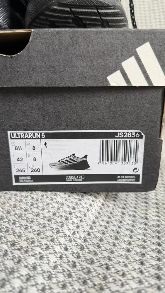 SEPATU ADIDAS ULTRA RUN 5 BLACK WHITE