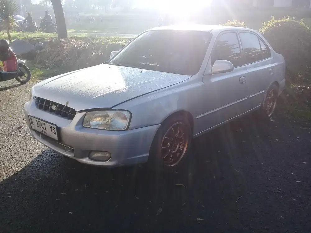 Hyundai Verna 2001 Bensin