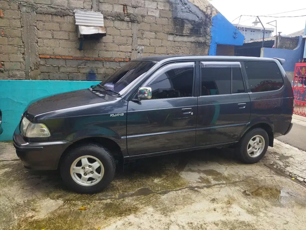 Toyota Kijang 2000 Bensin
