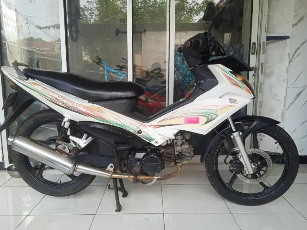 Sepeda motor ji aling sporty