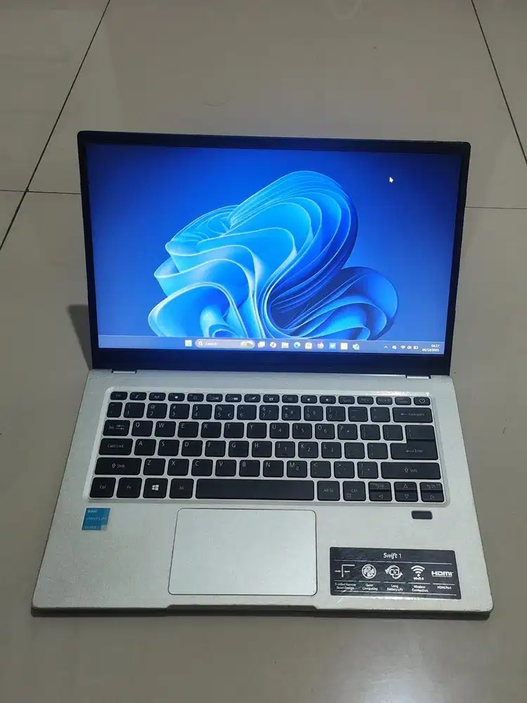 Laptop ACER SWIFT-1 Intel Pentium Silver N6000/4GB/256GB/Layar FHD