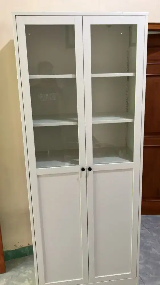 Dicari lemari/rak buku second