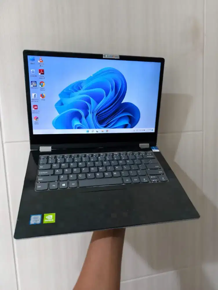 Lenovo C340 touchscreen core i5 -8420U gen8 ram 8gb ssd 257gb vga