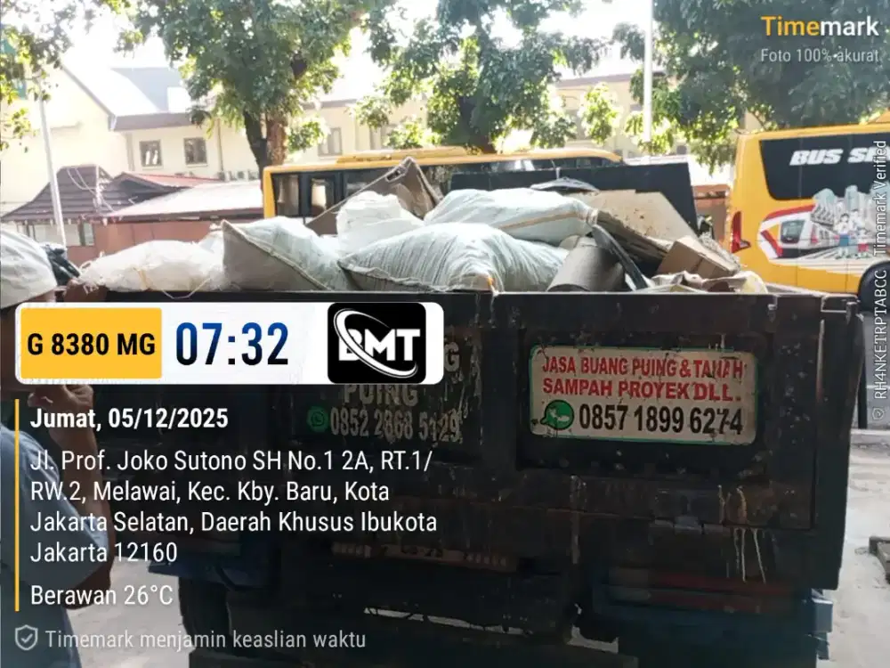 Jasa buang puing dan tanah