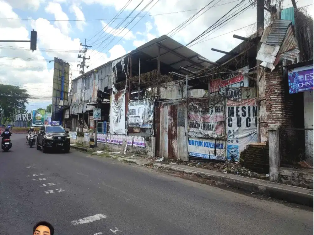 DISEWAKAN TEMPAT / LAHAN PINGGIR JALAN NASIONAL DEKAT LIPPO MALL JEMBER