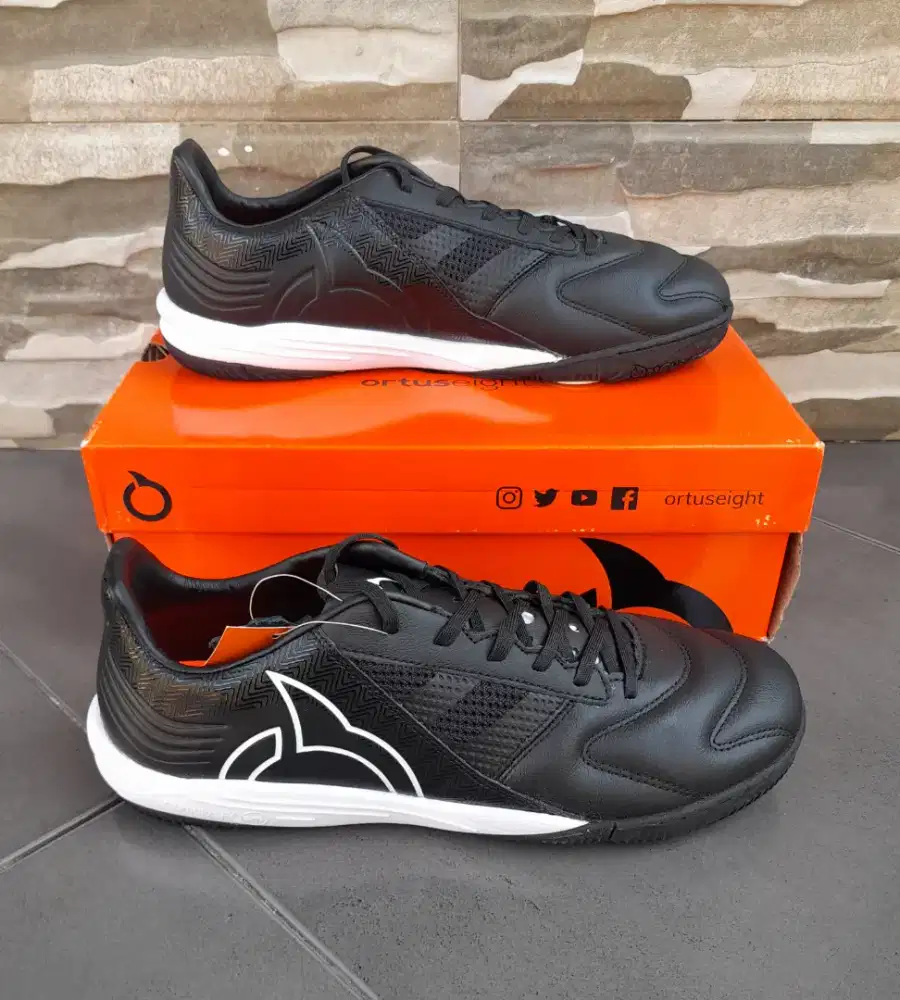 Sepatu Futsal Ortuseight Forte Axiom In Original