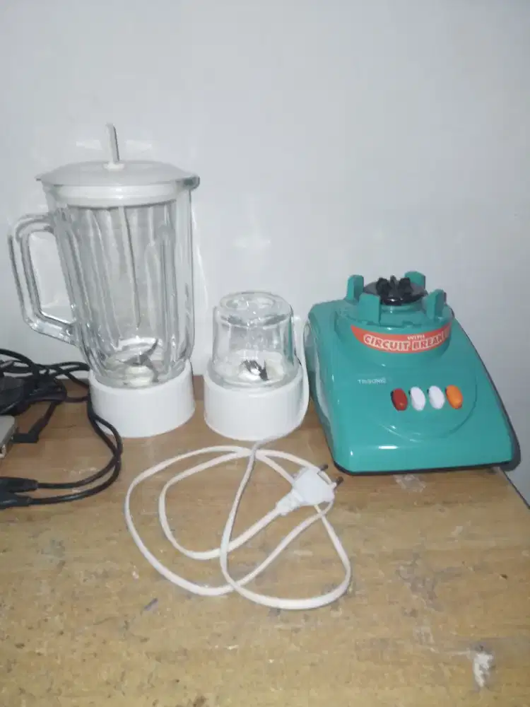 Blender two in one, gelas kaca 1500ml dan 150g, merk trisonic, nego