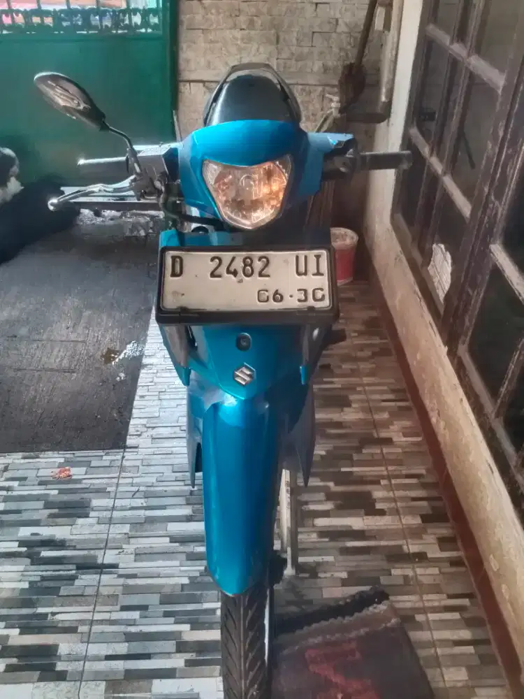 Suzuki smash Titan 2010  BPKB STNK faktur lengkap pajak panjang