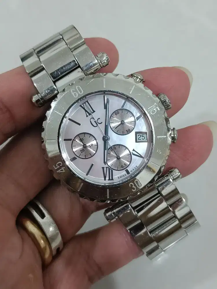 GC guess collection wanita X73104M1S MOP dial original bekas bagus