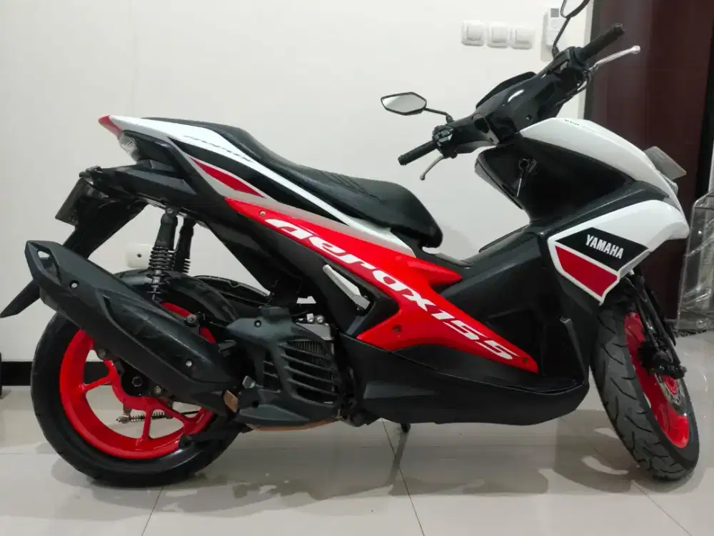 Yamaha Aerox 2018 mulus no minus pajak panjang