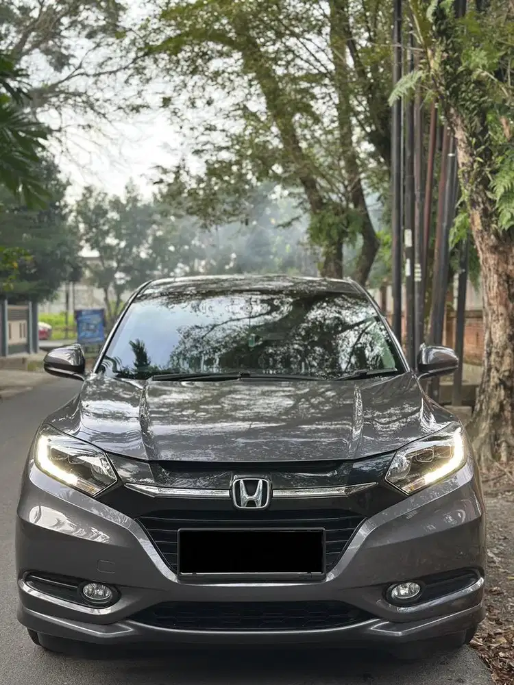 Honda HR-V Prestige 1.8 Th 2017 simpanan!!