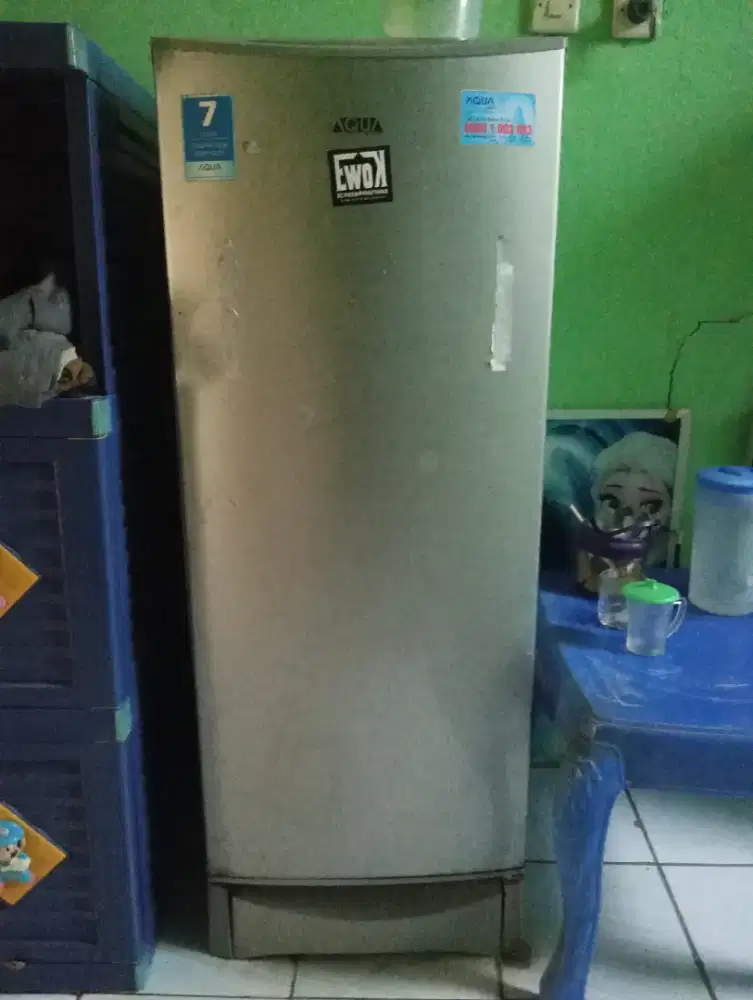 Kulkas 1 Pintu Merk Aqua