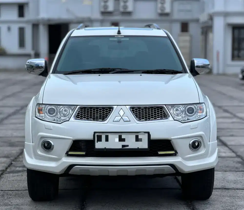 PAJERO DAKAR 2013 LIMITED KM 19 RIBU