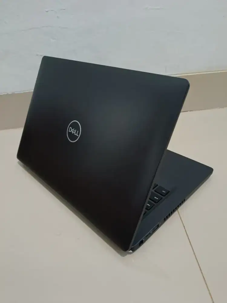 Laptop Dell 5400 Core i5 Gen 8 RAM 8GB SSD 512GB