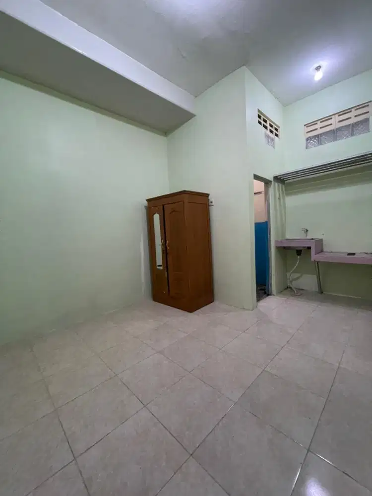 Di Jual kost lokasi strategis