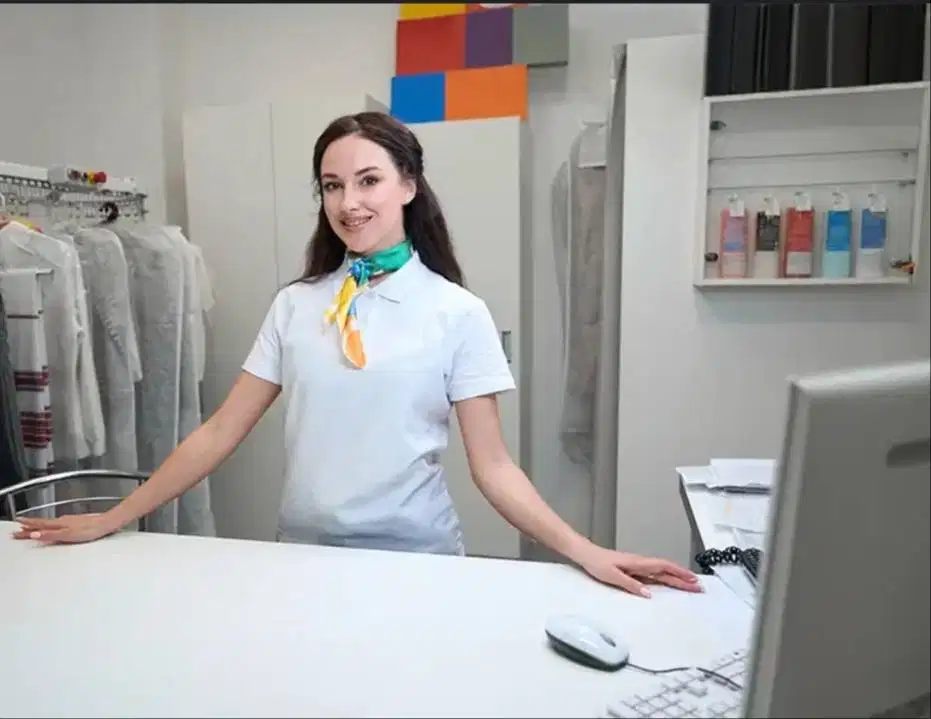 PETUGAS KASIR & packaging laundry