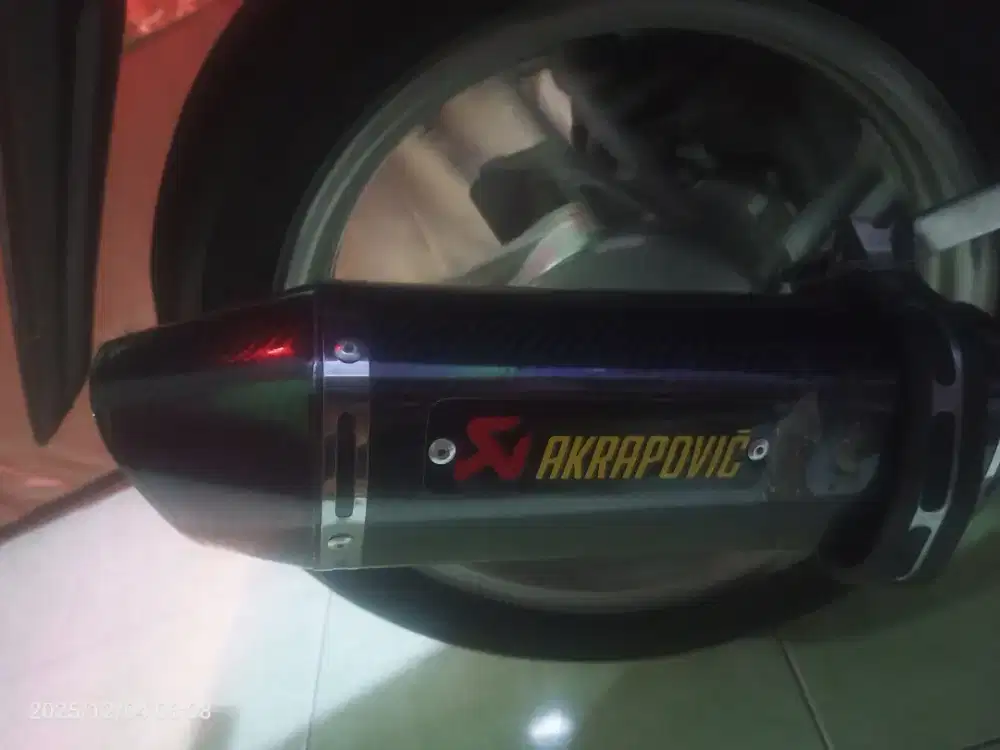 Kenalpot Akrapovic