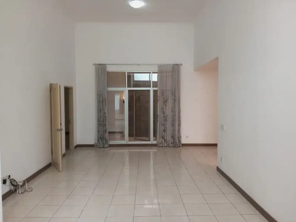 Dijual Rumah di Mayangsunda Kota Baru Parahyangan,Bandung Non Furnished Siap Huni