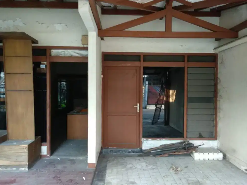 RUMAH HITUNG TANAH DI KUTISARI INDAH SIWALANKERTO