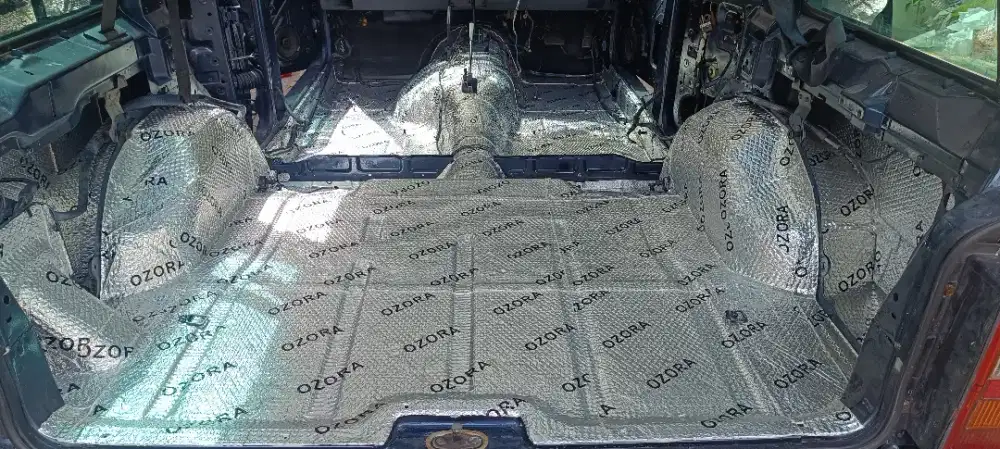 Peredam suara mobil home service