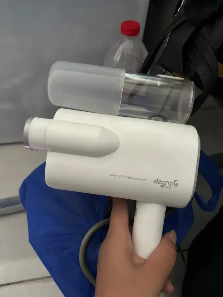 Steamer portable/ setrika uap merk Deerma masih bagus awet