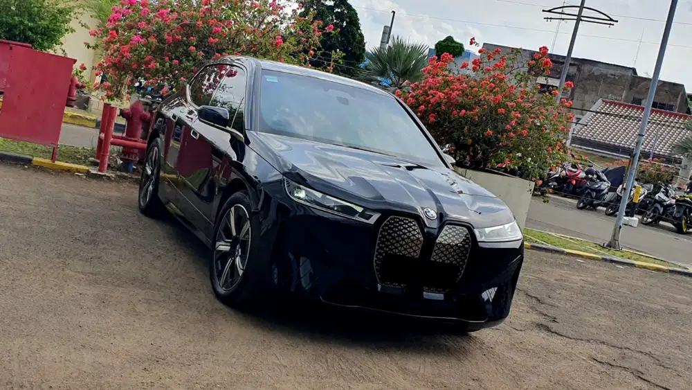 [ GARANSI 5TH ] BMW iX xDrive40 Xdrive 40 Sport AT 2024/2025