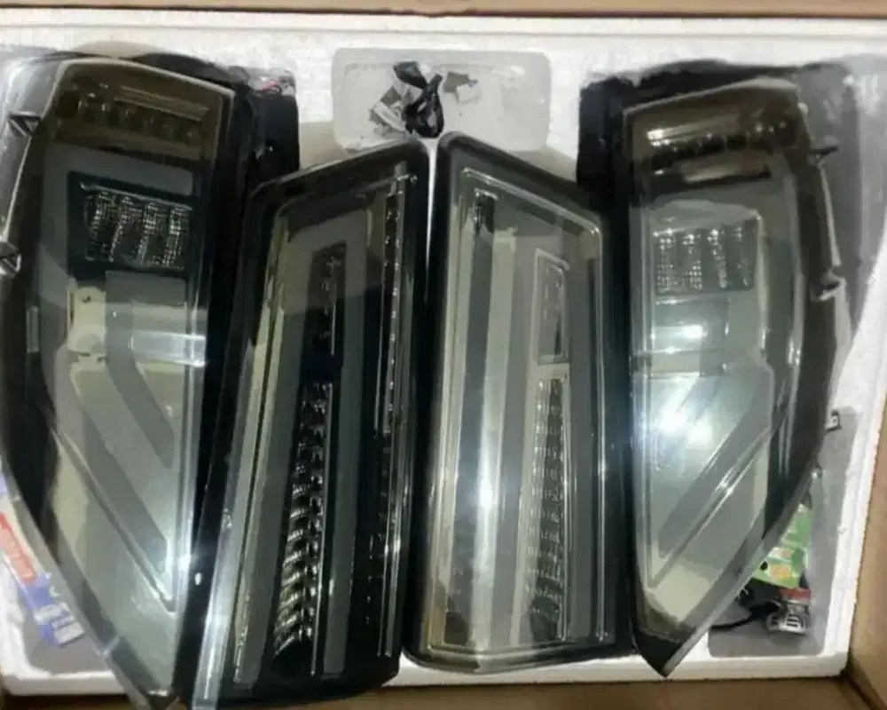 Stoplamp variasi Innova model led : running + welcome