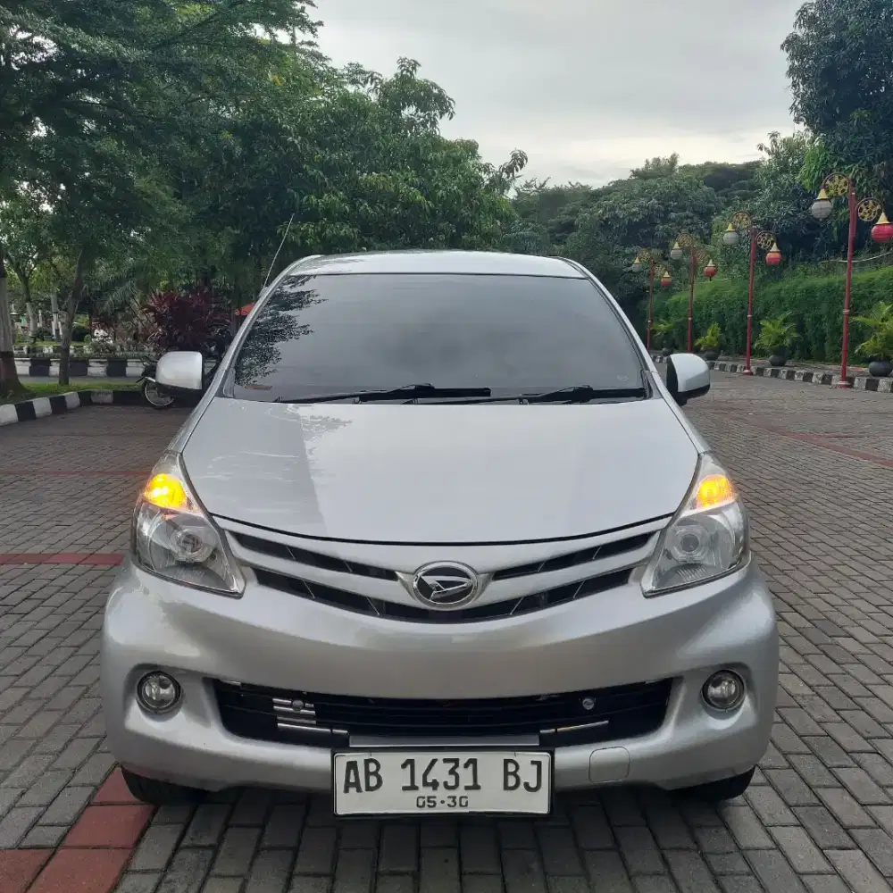 Daihatsu Xenia 1.0 manual th 2015 murah dan bagus