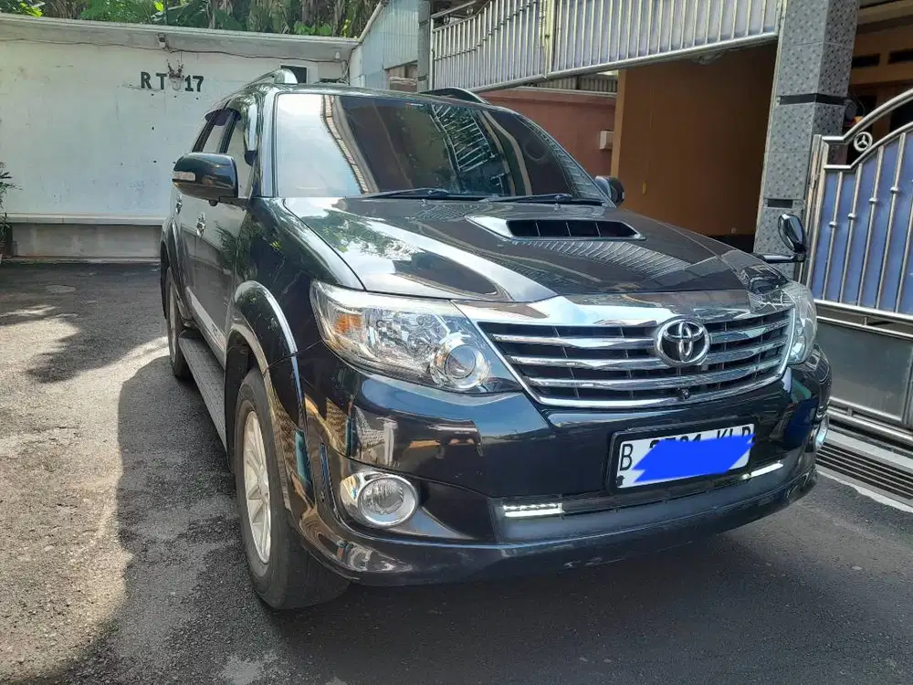 Mobil Fortuner AT 2013 Type G