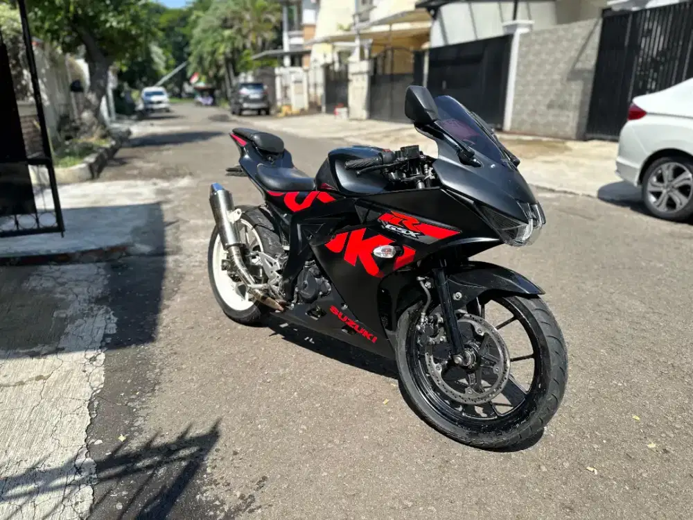 Suzuki GSX 150 R 2018