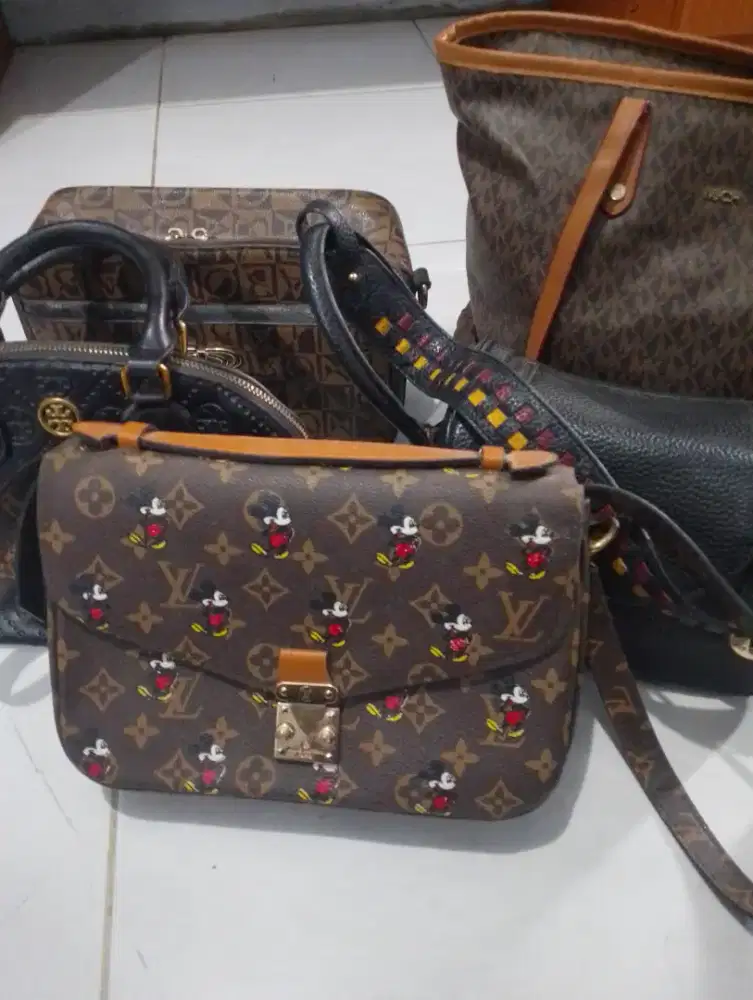 Dijual tas murah biar jadi duit aja