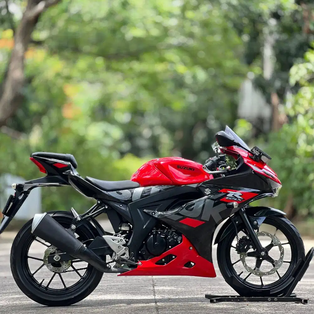 SUZUKI GSX R150 2021 MERAH HITAM KM 5K PAJAK PANJANG SIAP GAS