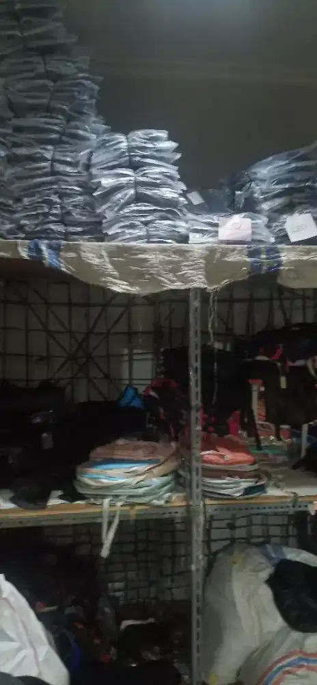 Obral tas .. langsung dari pabrik