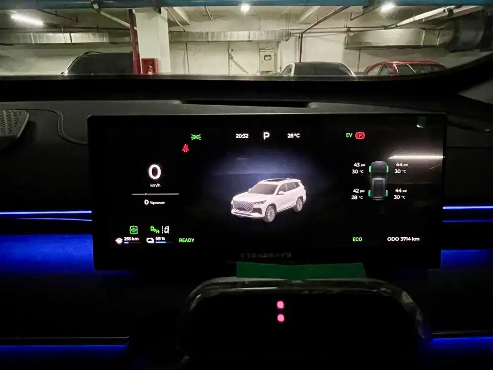 Dijual Tiggo 8 CSH Premium 2025 - Like New, Siap Pakai!