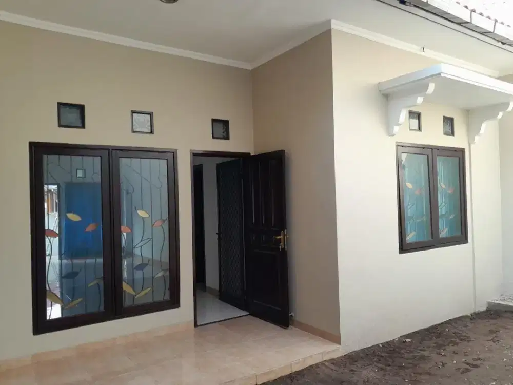 SEWA / KONTRAK RUMAH MINIMALIS DI GRAHA SAMPURNA INDAH WIYUNG DEKAT UNESA DAN PTC