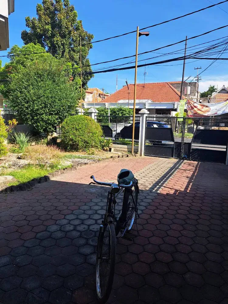 DISEWAKAN RUMAH JALAN PAJAJARAN