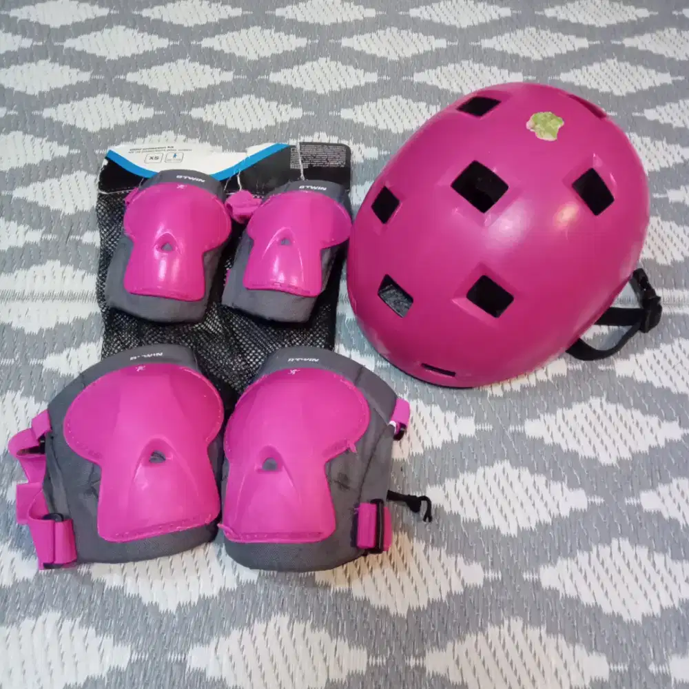 Helm Oxelo dan protektor BTWIN sepeda skuter inline XS anak decathlon