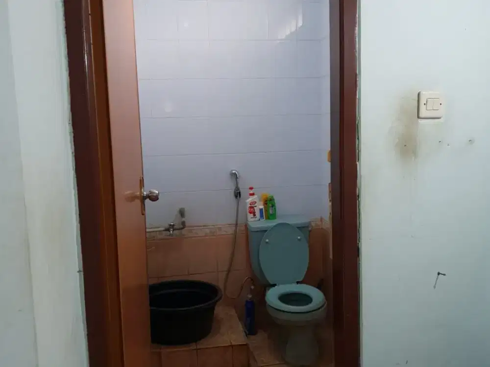 Rumah Bagus Unfurnished di Cireundeu, Tangerang Selatan.