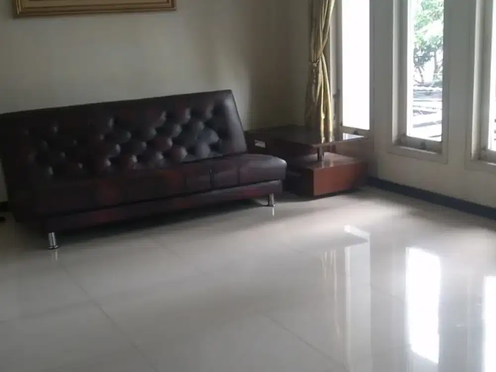 Dijual Rumah Hook 2 Lantai Siap Huni Lokasi di Komplek Muara Peta Bandung