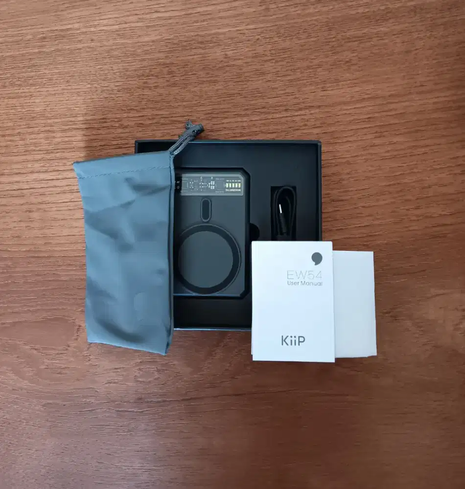 KiiP Wireless EW54 Power Bank Magnetic