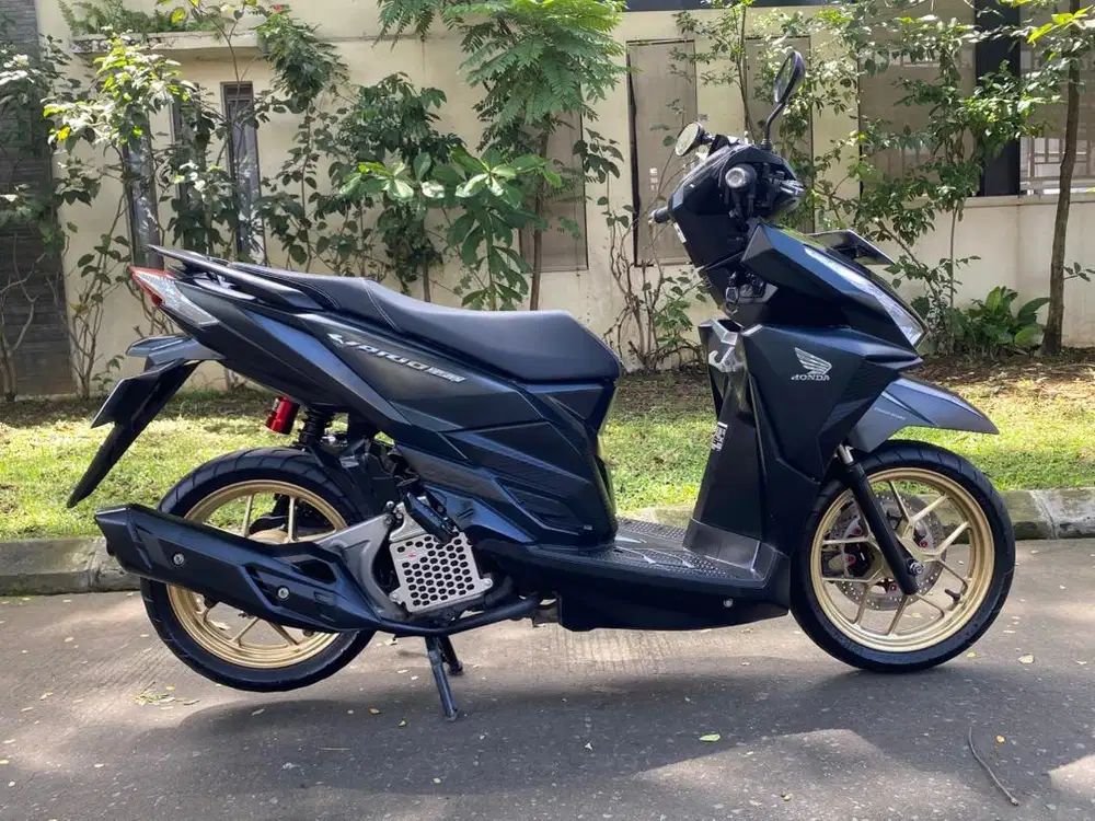 Honda Vario CBS 150 CC 2018 warna hitam, istimewa mulus, full original