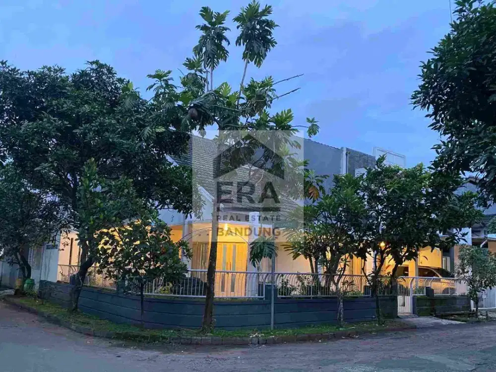 Rumah Hoek Adipura Bandung Timur