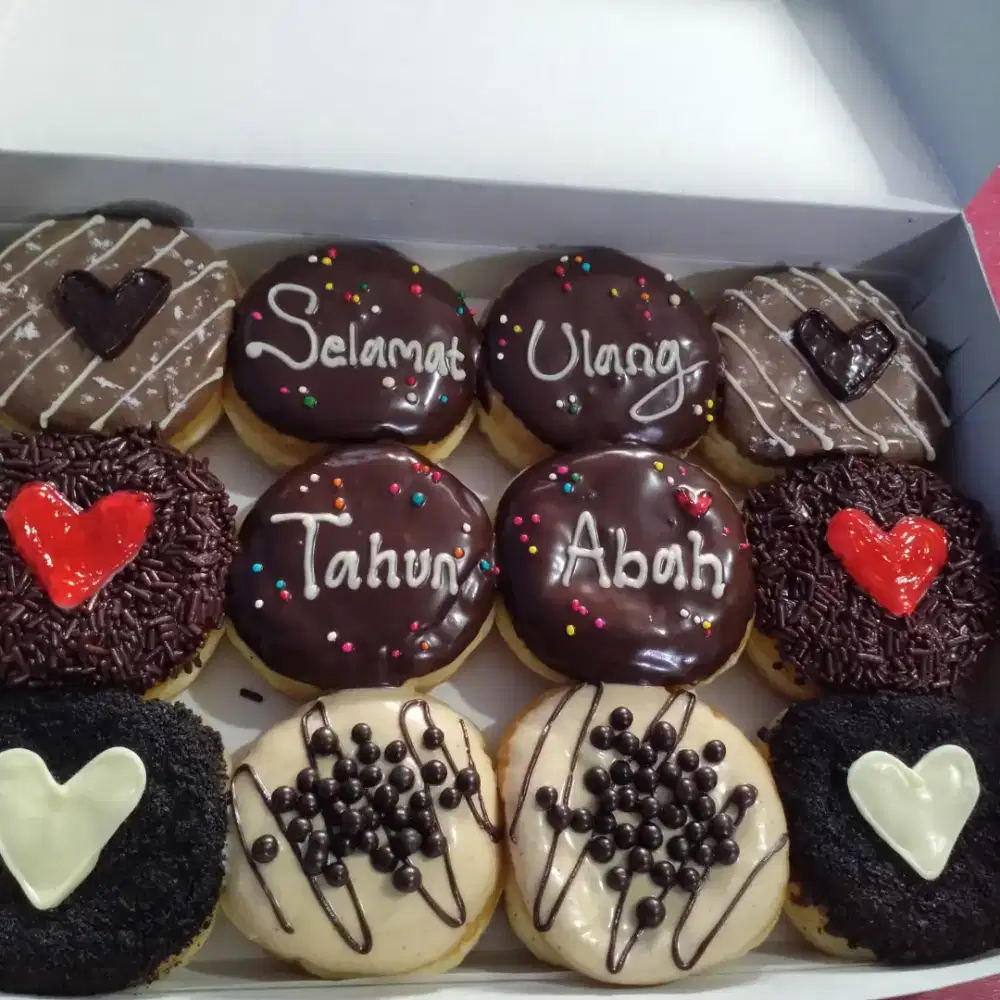 Donat toping tulis ucapan