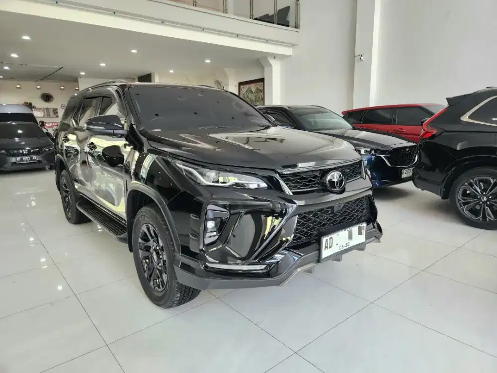 Fortuner 2.8 VRZ TSS 4x2 A/T GR-Sport 2025 km7rb