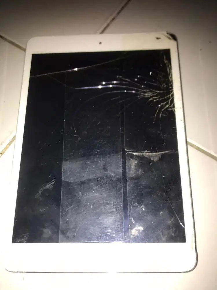 iPad mini 2 ex iBox 16GB minus, anggap jual mesin.