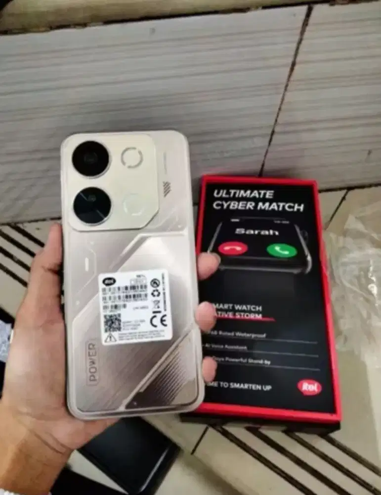 item p65 ram 8/128 Nego