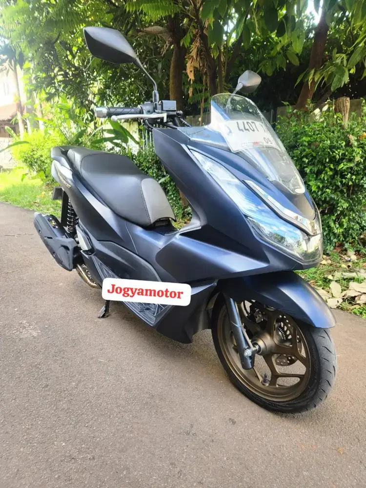 (A) HONDA PCX 160 ABS Tahun 2024