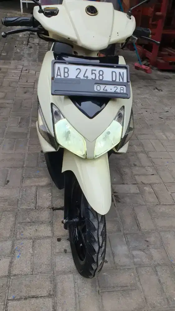 Vario Karbu CW warna Beige Terawat.