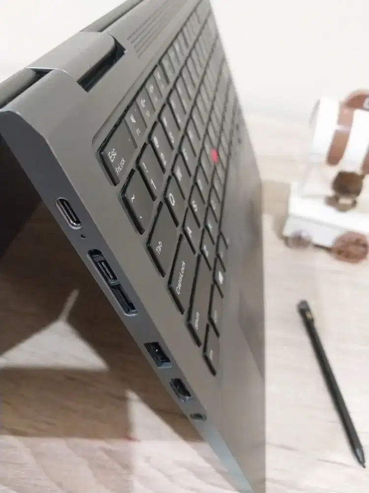 Lenovo ThinkPad X1 YOGA Core i7 16GB 1TB Touch Screen Stylus Pen 360