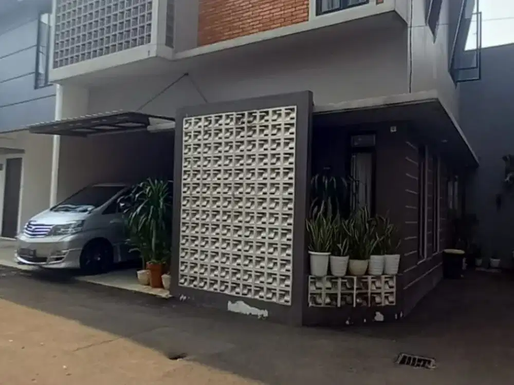 Jual Rumah di COZY HOUSE 2 Srengseng sawah Jagakarsa Jakarta selatan 3BR